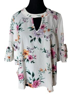 URBAN ROMANTICS White Floral Flowy Top Layered Bell Sleeves Ruffles Size Medium